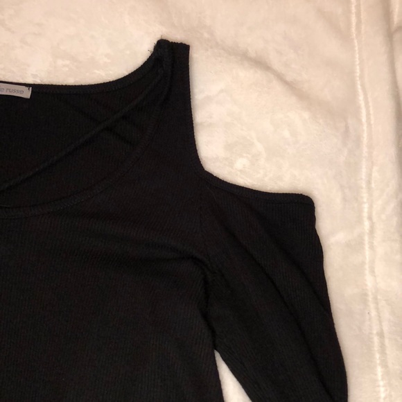 black blouse - Picture 3 of 3